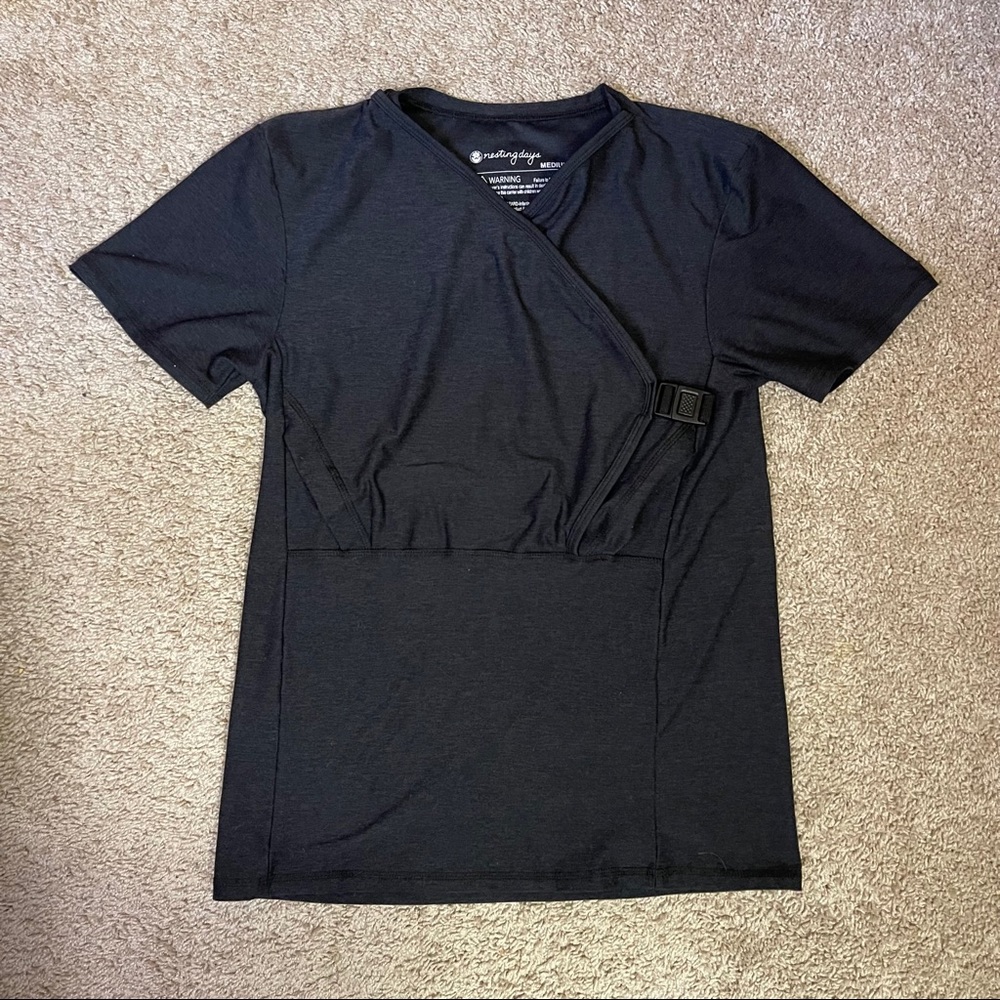 Men’s kangaroo shirt for baby carrying
